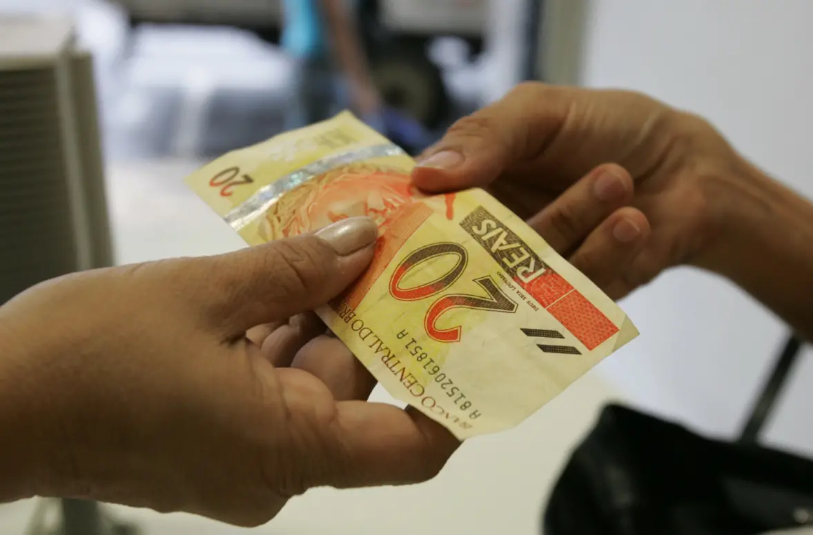Imagem da notícia: Redução da jornada e do salário: saiba como a MP do Emprego e Renda pode afetar o trabalhador