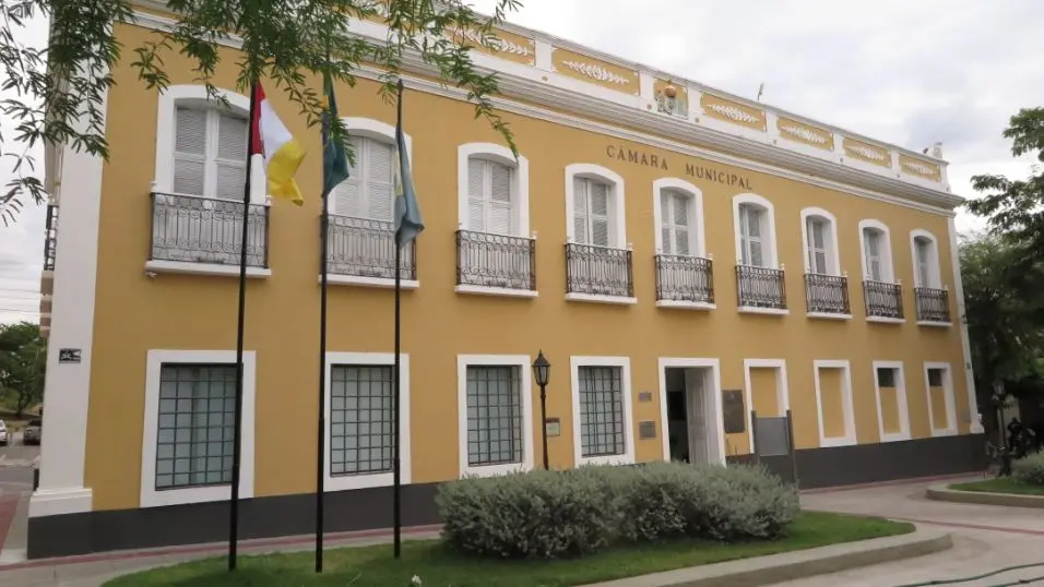 Imagem da notícia: Ministério Público denuncia vereador de Sobral por cobrar dinheiro em troca de emprego público