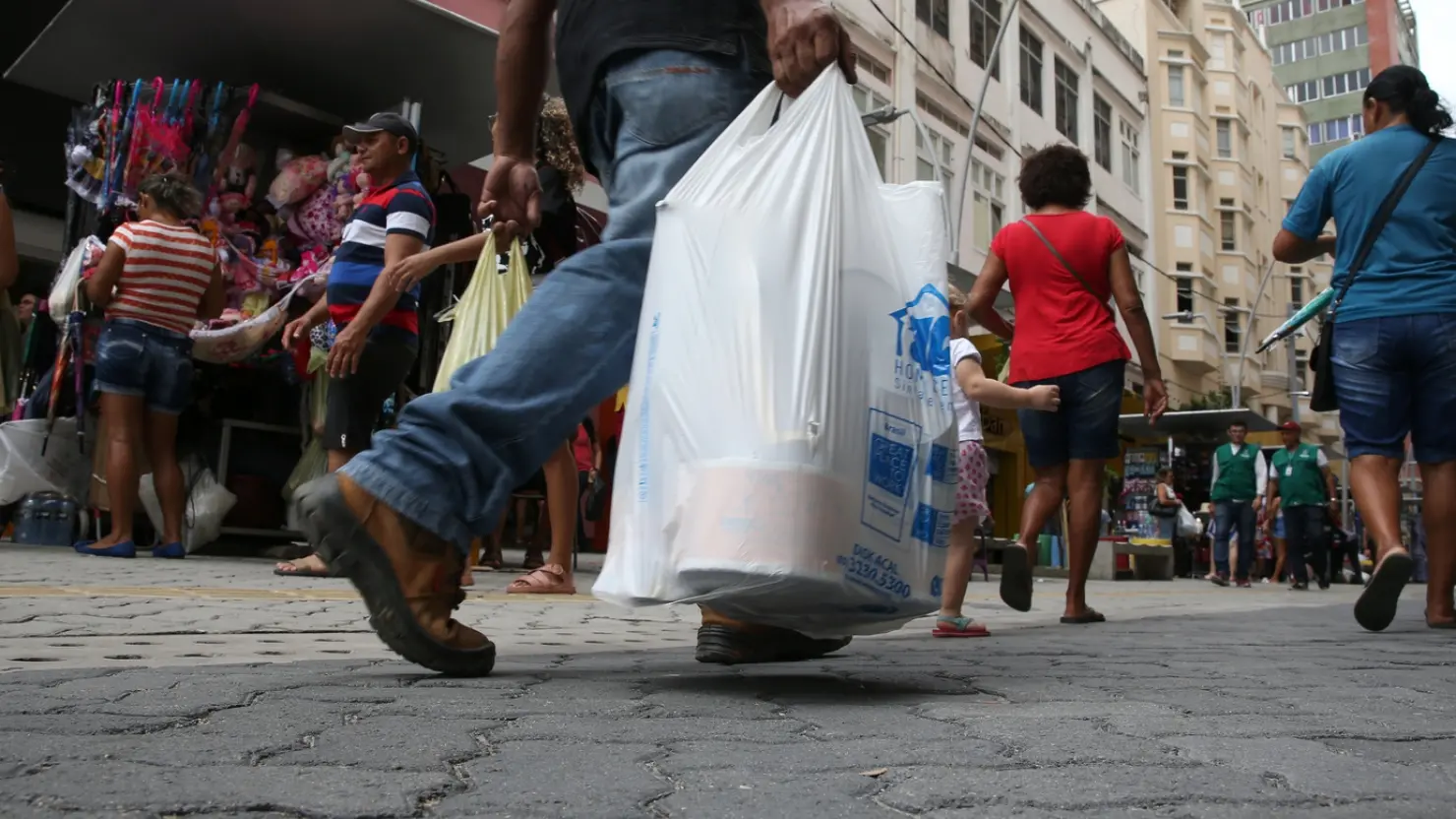 Imagem da notícia: Como aproveitar as melhores ofertas da Black Friday sem cair em ciladas