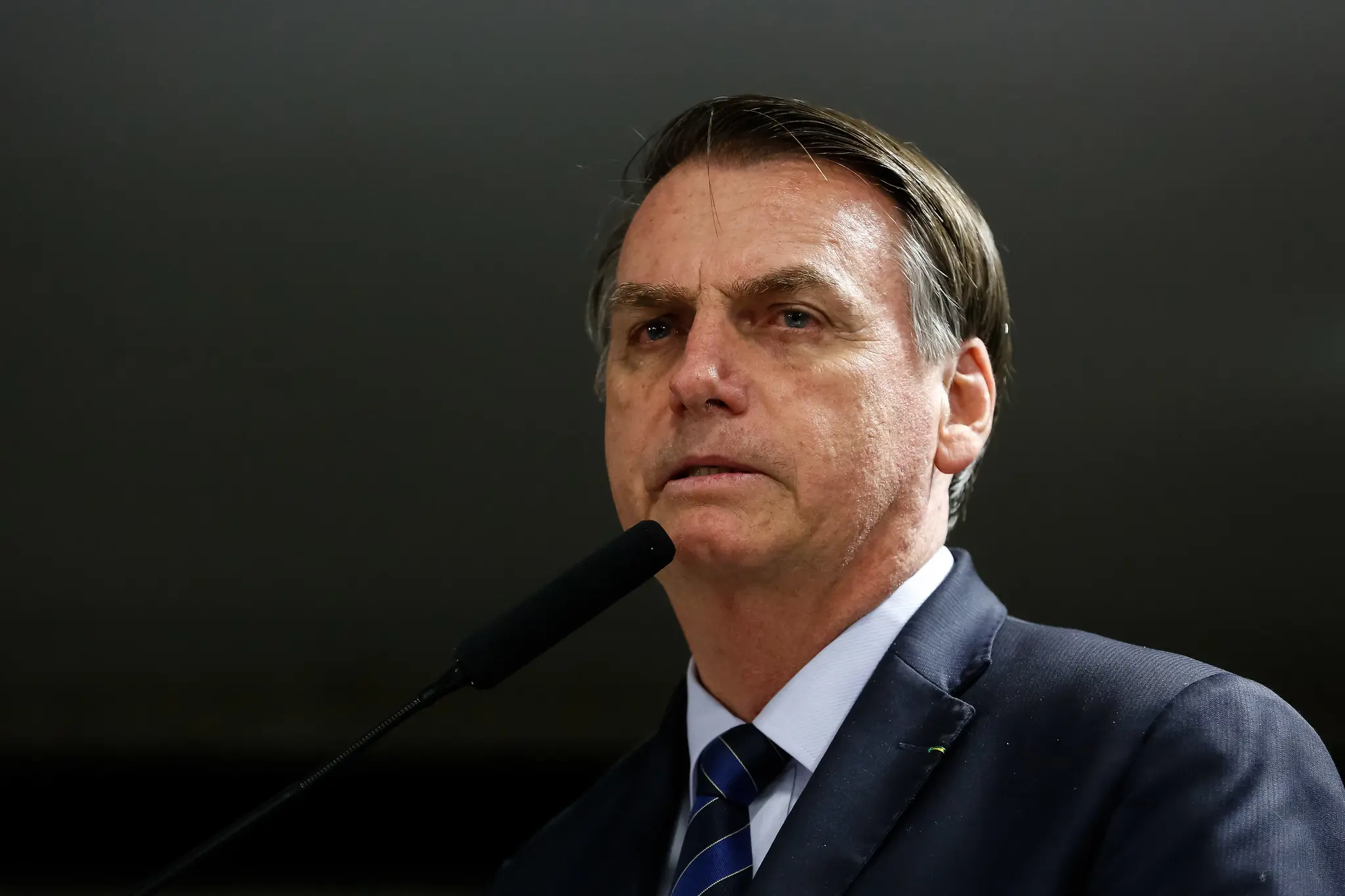 Imagem da notícia: Disparos em massa pelo WhatsApp foram a favor e contra minha campanha, diz Bolsonaro
