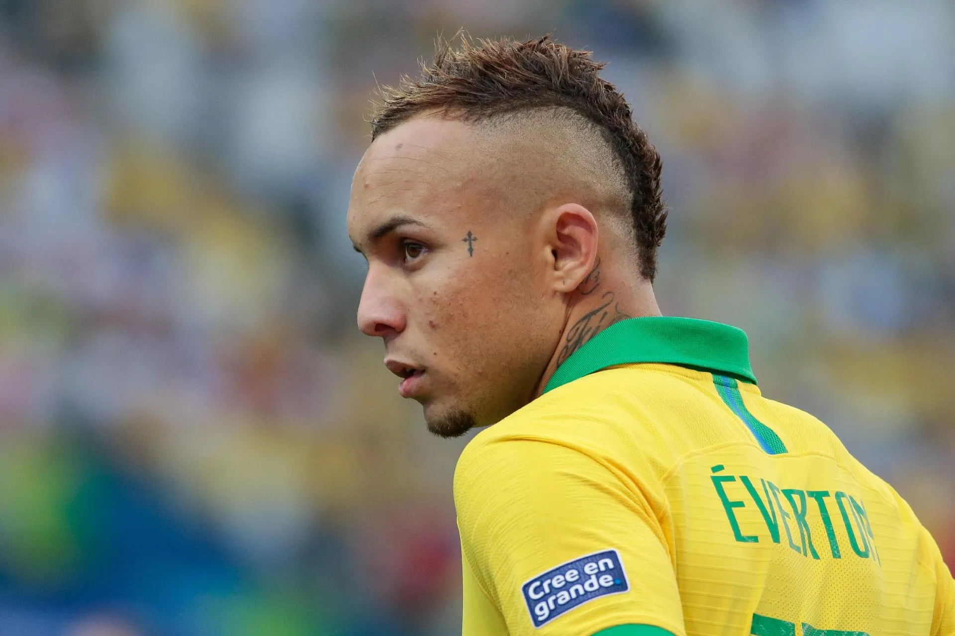 Éverton ganhou destaque na Seleção Brasileiras pelas atuações no Grêmio