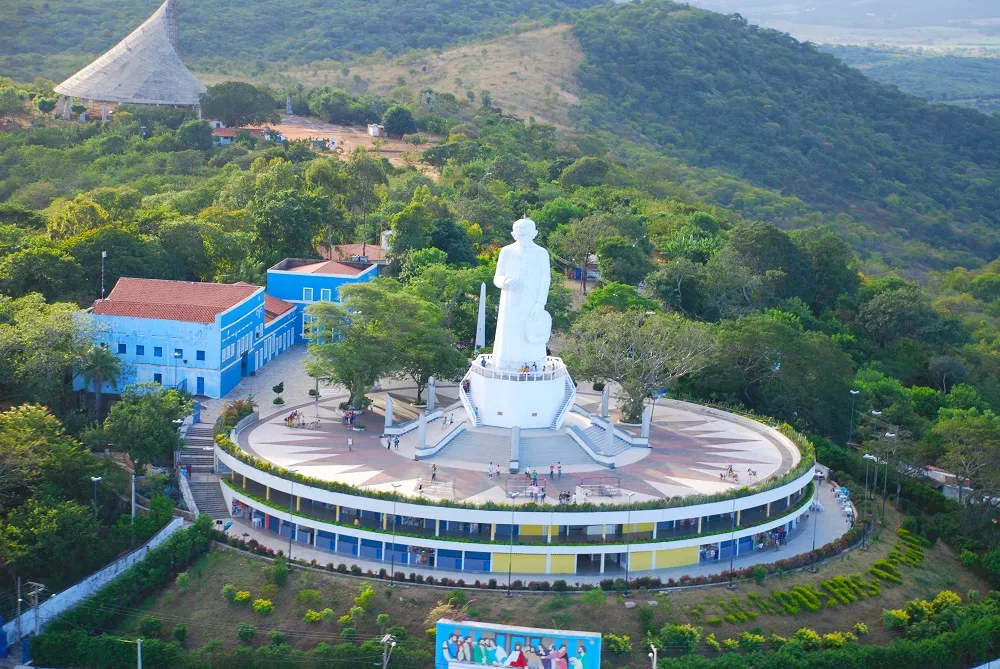 Colina do Horto e estátua do Padre Cícero