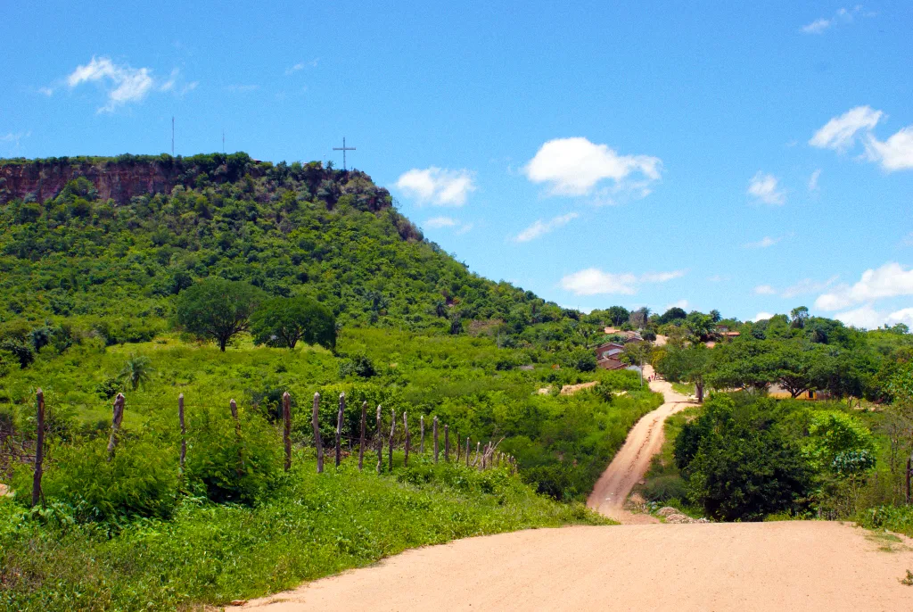 Estrada que leva ao Pontal da Santa Cruz