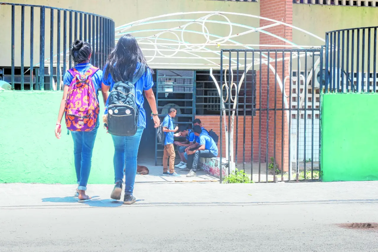 Imagem da notícia: 48% dos estudantes de Fortaleza se sentem inseguros na escola