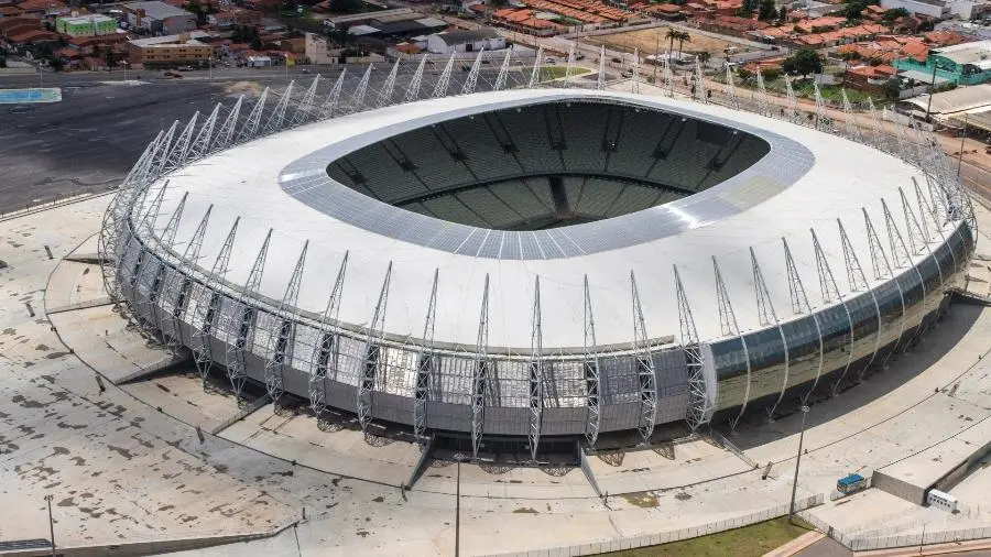 Imagem da notícia: PM registra briga entre torcidas a caminho do Clássico-Rei e age para dispersar envolvidos
