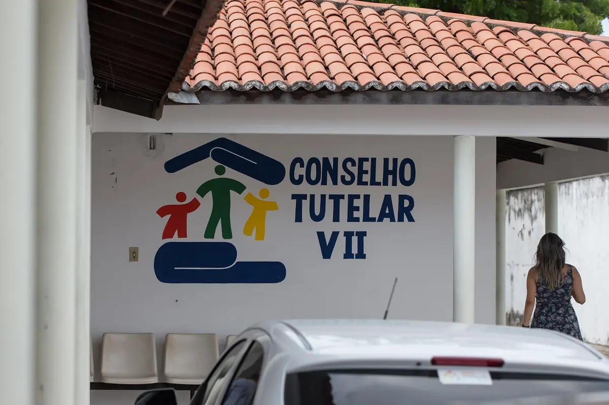Imagem da notícia: Eleição disputada: quanto ganha um conselheiro tutelar, para que serve e os requisitos para ser um