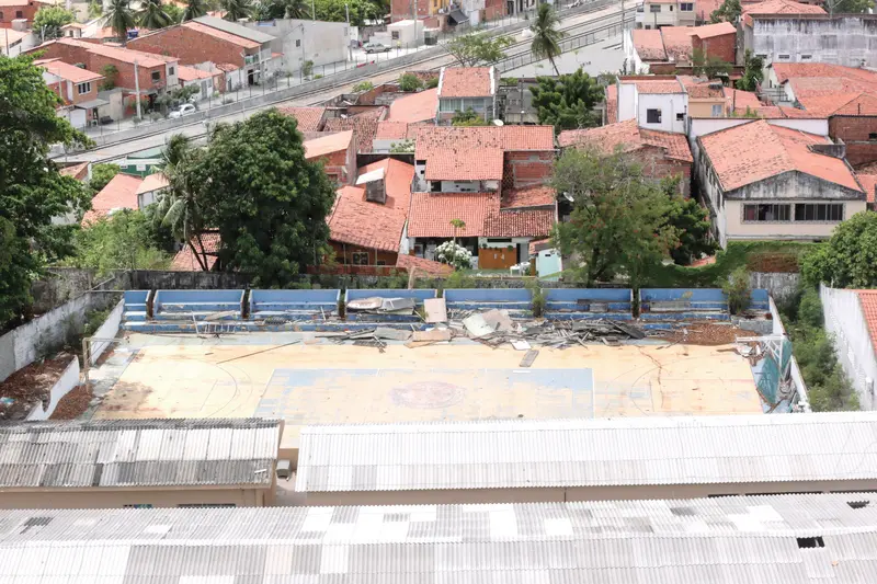 Imagem da notícia: 253 escolas públicas em Fortaleza precisam de reformas estruturais