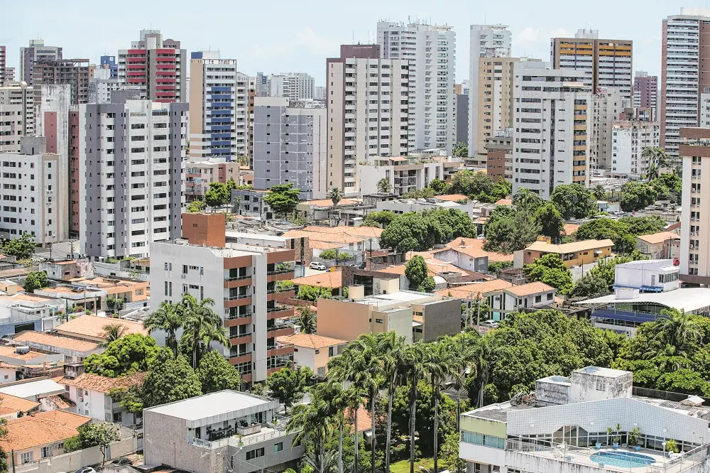 Imagem da notícia: Fortaleza tem predominância de imóveis construídos nos anos 1990