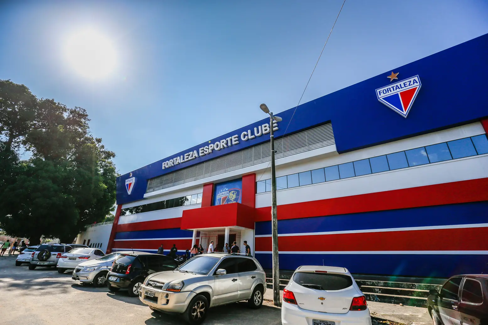 Imagem da notícia Fortaleza planeja elenco mais cearense a longo prazo; veja novos planos do futebol