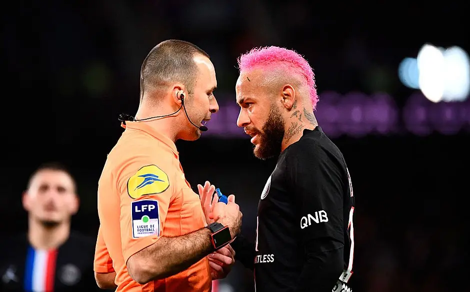 Imagem da notícia Neymar: amarelo por um drible e a chatice do futebol 