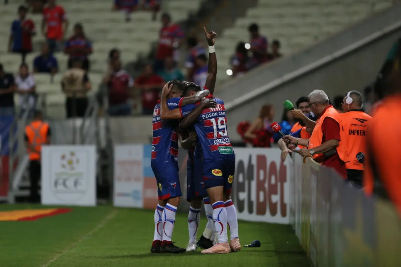 Imagem da notícia Fortaleza goleia Atlético/CE com recorde de Rogério Ceni e nova aula tática