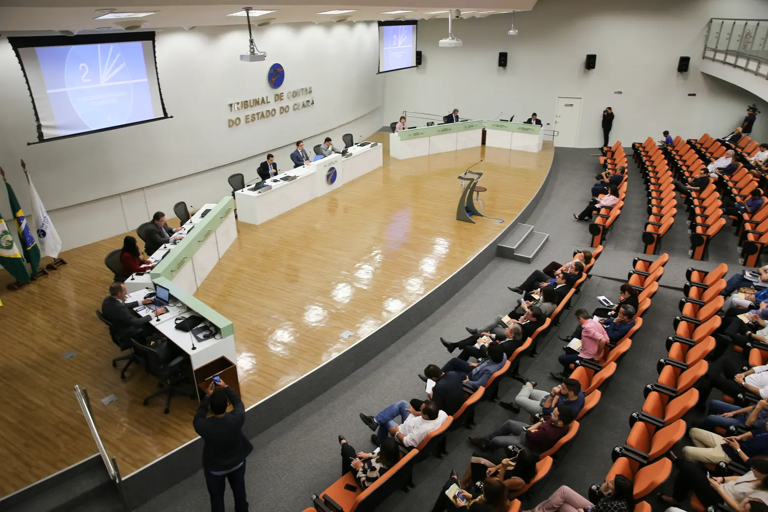Imagem da notícia: Um em cada três municípios do Ceará descumpre Lei de Responsabilidade Fiscal