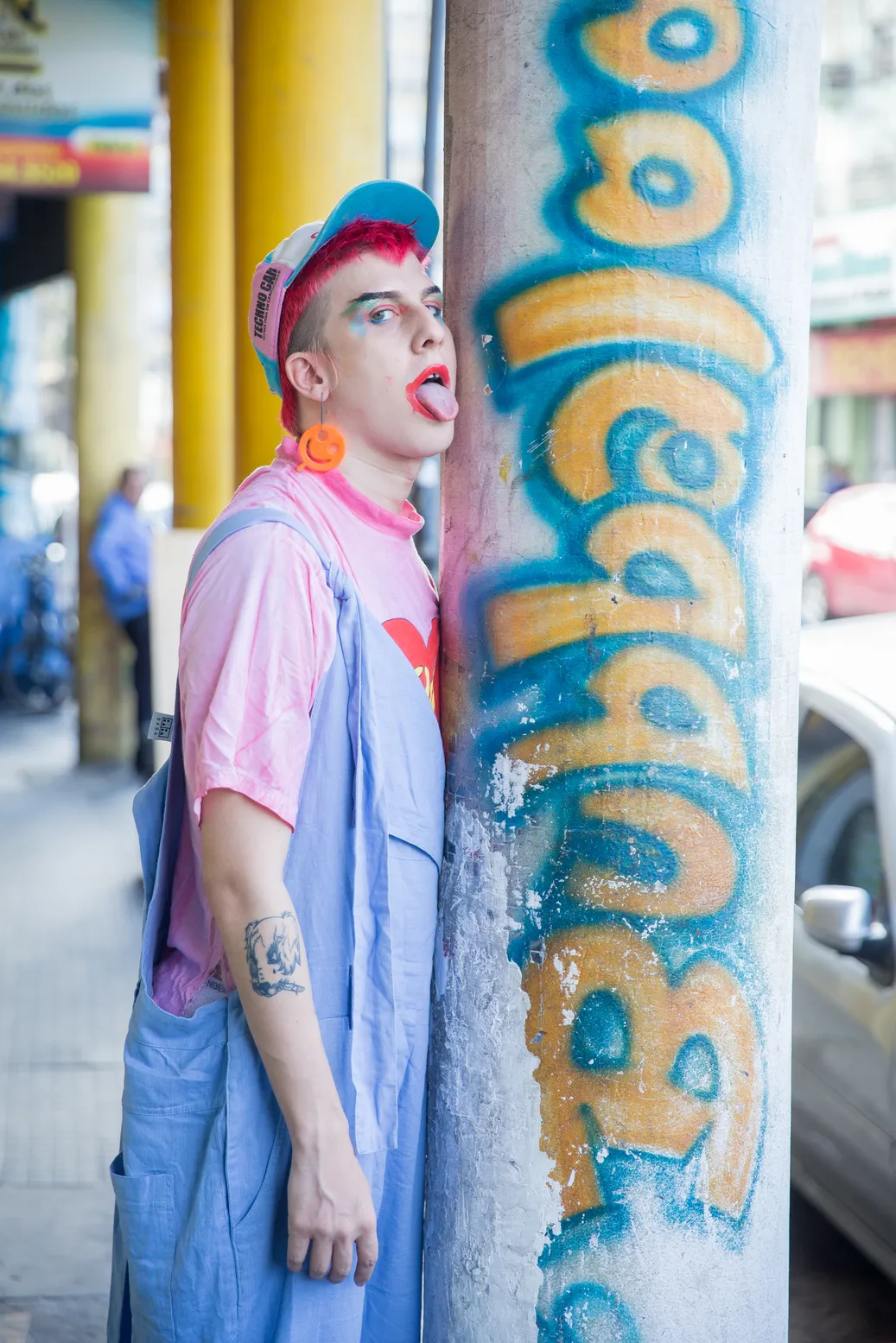 Getúlio Abelha tem no Centro da Cidade um refúgio. É por lá que anda de bicicleta de madrugada, grava clipes, faz shows e escoa as muitas inquietações pela arte