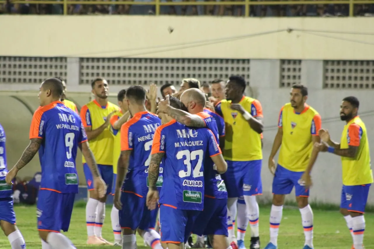 O Fortaleza voltou a campo melhor na etapa final e criou mais no 2º tempo