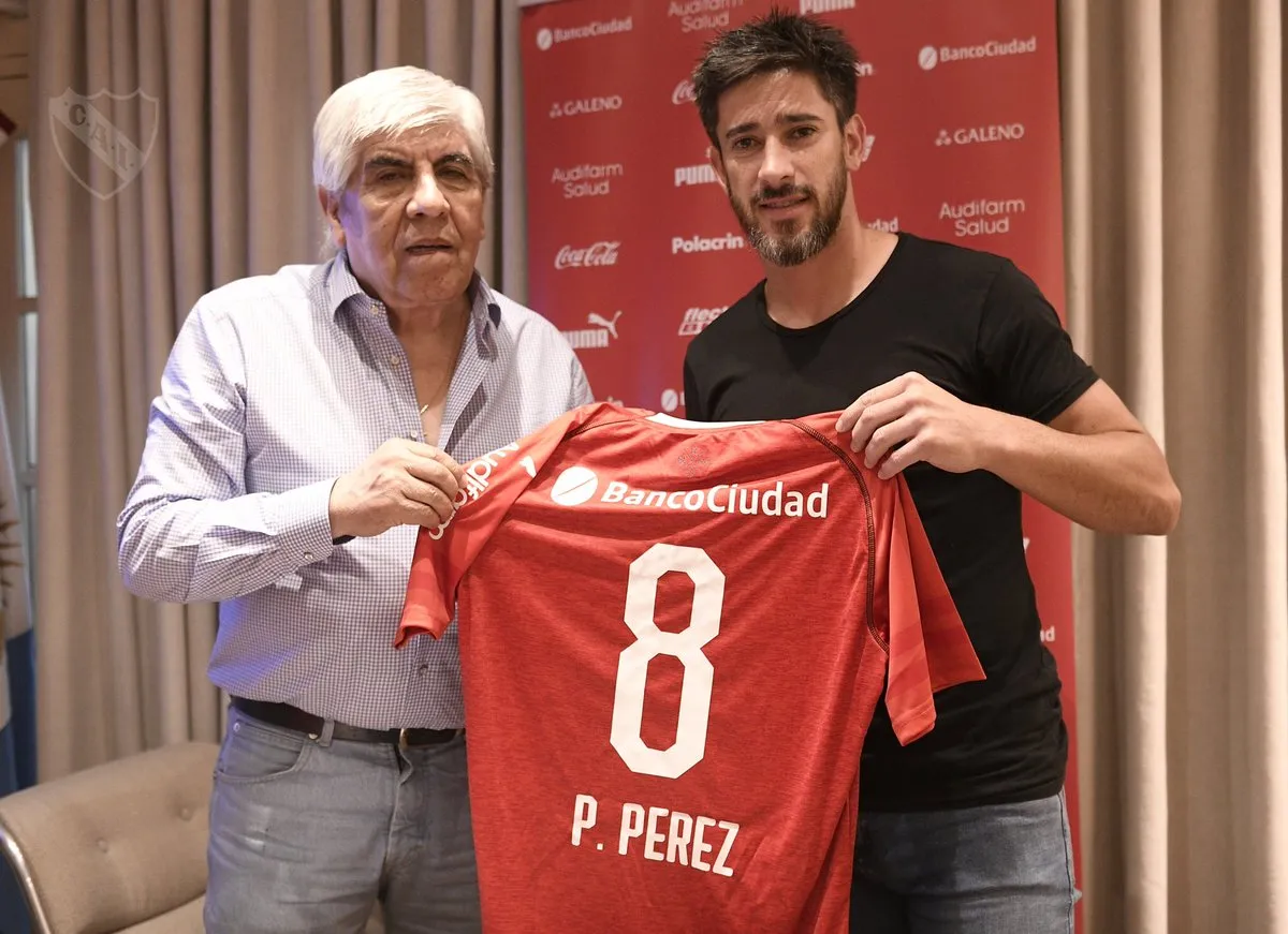 Pablo Peréz se desentendeu com a diretoria do Independiente após ser expulso no clássico com o Boca Juniors