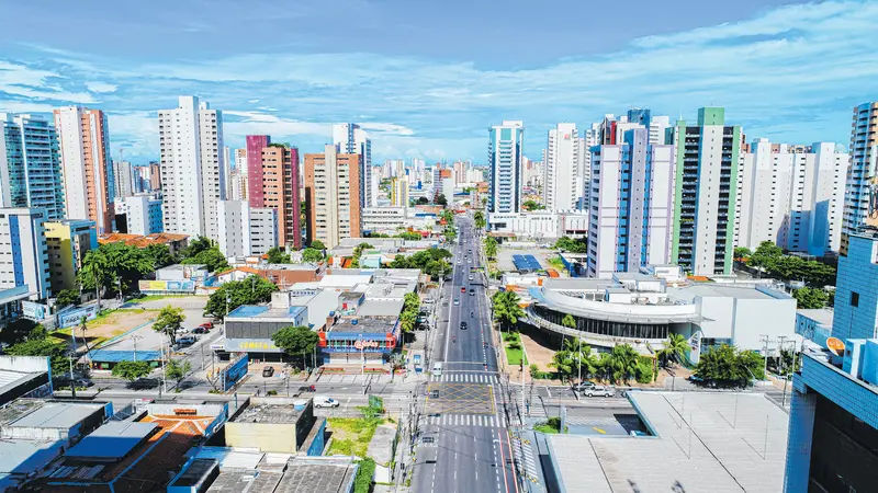Imagem da notícia Fase de transição começa nesta segunda (1º) no CE, com 17 atividades; saiba quem volta ao trabalho