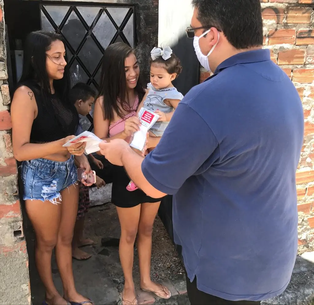 Imagem da notícia Programa distribui 500 kits alimentícios para famílias da Regional I, em Fortaleza