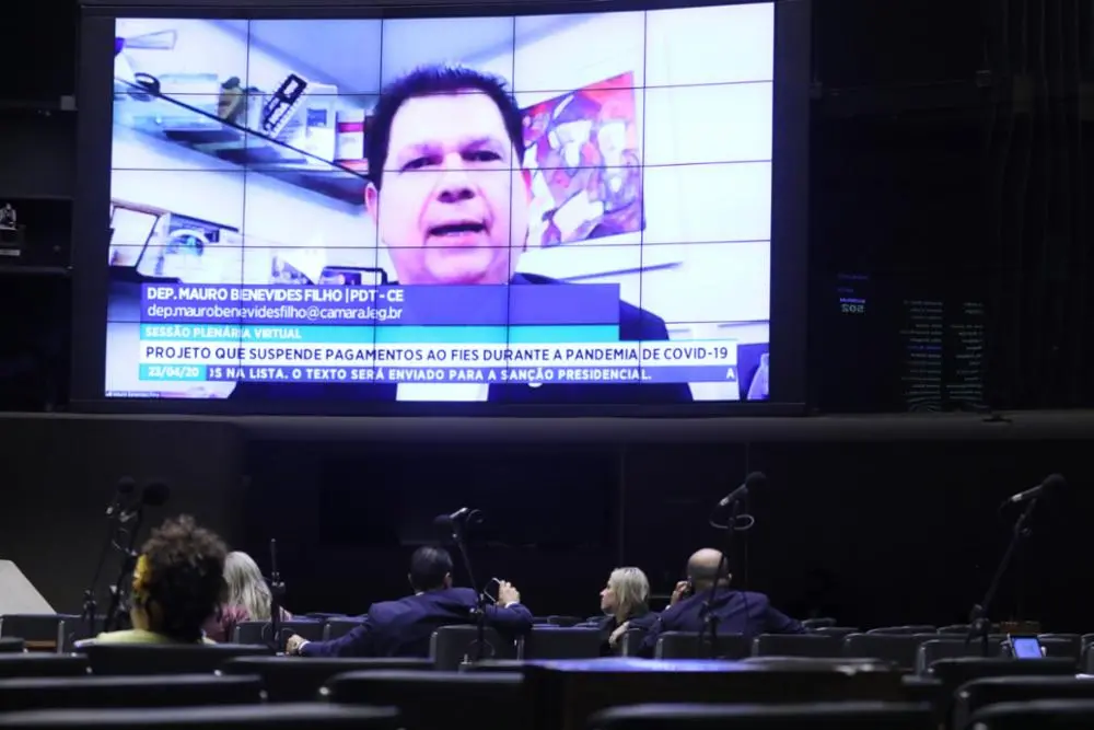 Imagem da notícia Projeto de deputado cearense tenta injetar R$ 177 bilhões no combate ao coronavírus