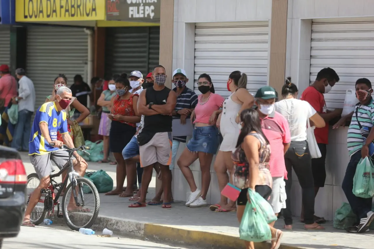 Imagem da notícia Caucaia registra média de 2 mortes ao dia por Covid-19, mas movimentação nas ruas continua intensa 
