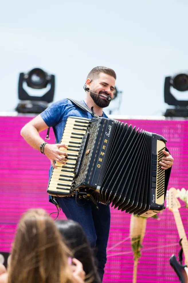 Renno é nome conhecido por grandes letras na música sertaneja e no forró