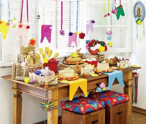 Imagem da notícia: Confira dicas para criar um ambiente perfeito em casa para curtir o São João
