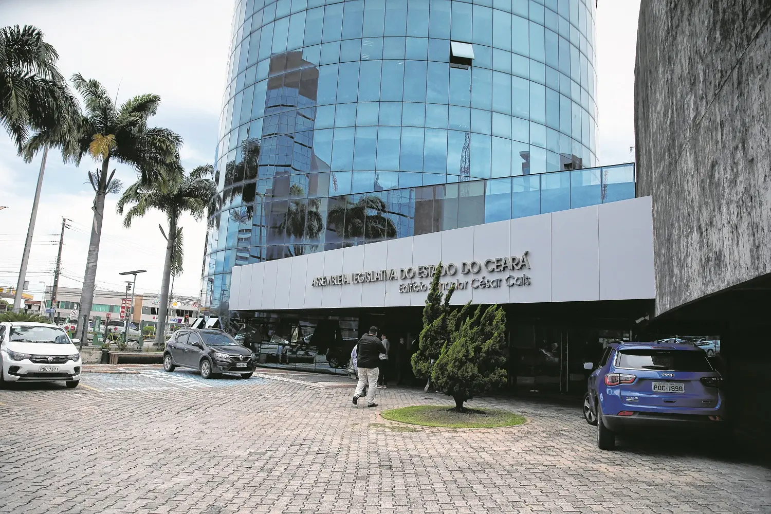 Imagem da notícia: Deputados reclamam de atraso das emendas e cobram mudanças