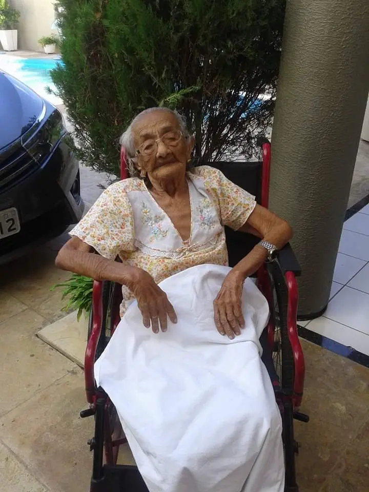 Imagem da notícia: Aos 115 anos, cearense é reconhecida como a pessoa mais velha do Brasil e 3ª do mundo