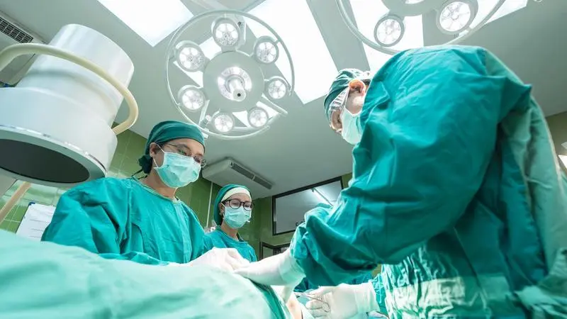 médicos