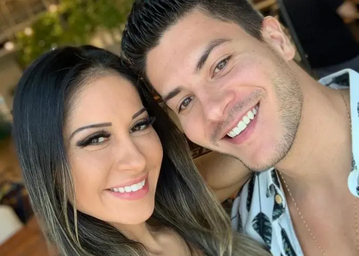 Imagem da notícia: Mayra Cardi está proibida de citar o nome de seu ex, Arthur Aguiar