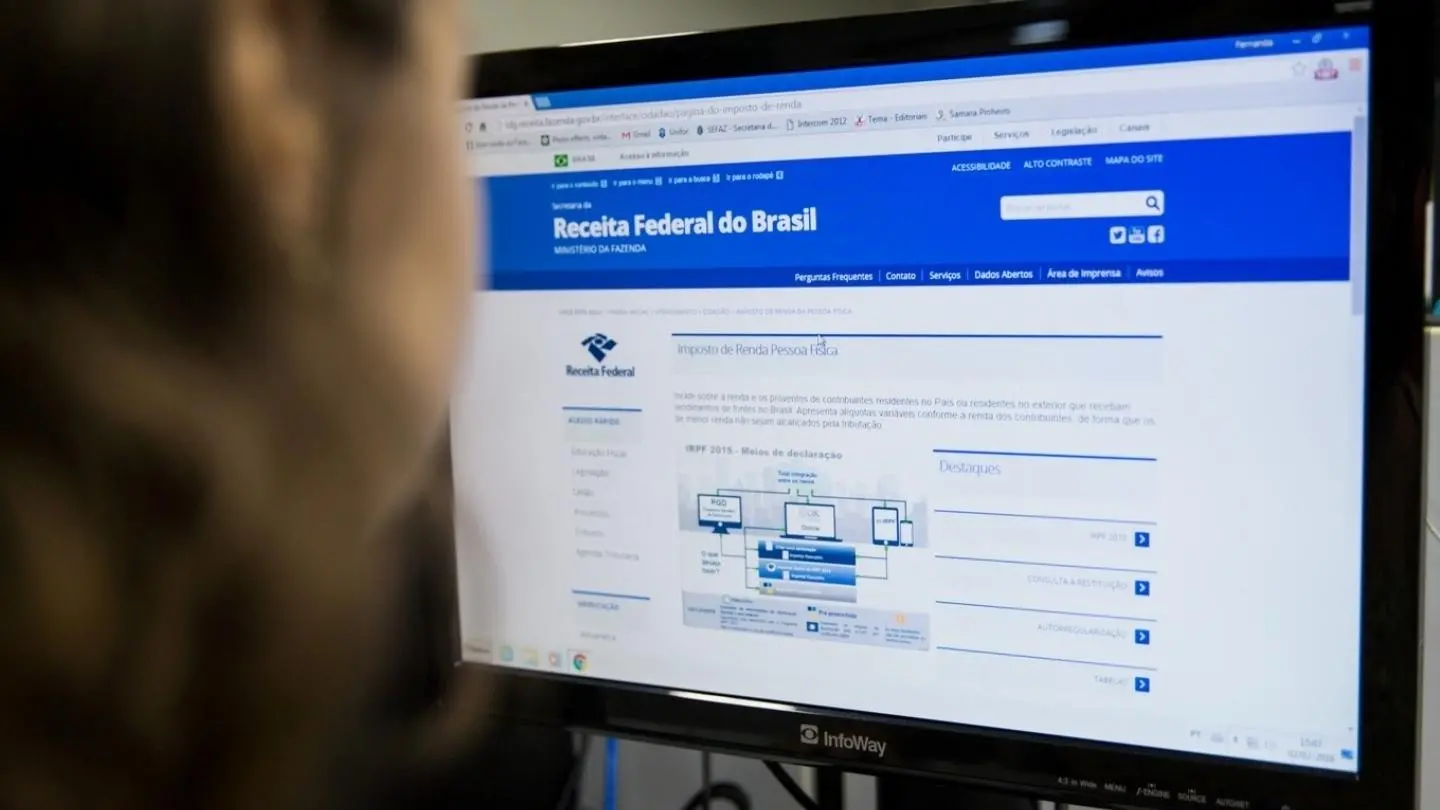 Imagem da notícia: Empresas e bancos devem enviar informe de rendimentos do IR 2021 até dia 26