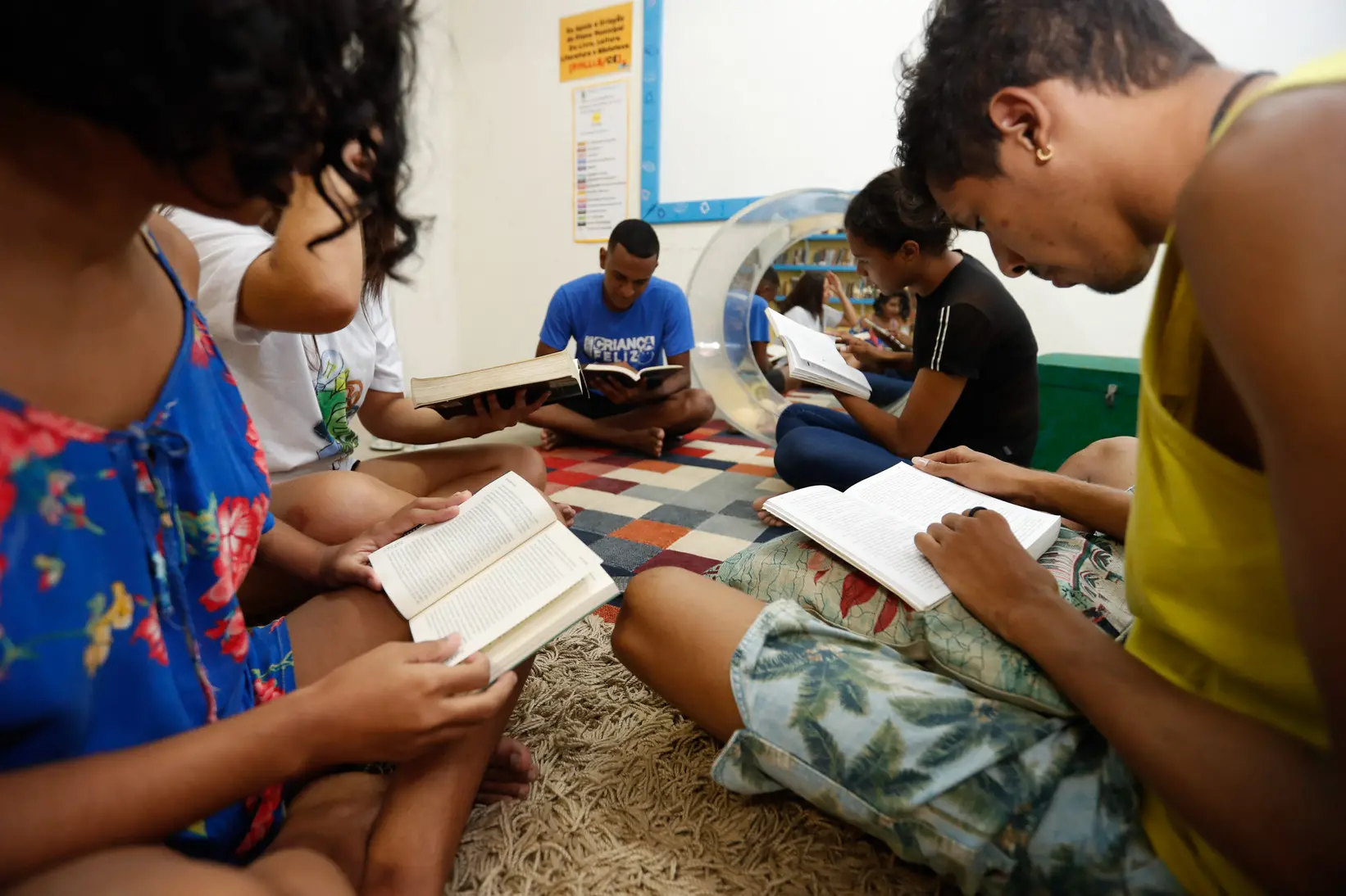 Imagem da notícia: 54% dos fortalezenses são leitores, de acordo com a nova pesquisa Retratos da Leitura no Brasil