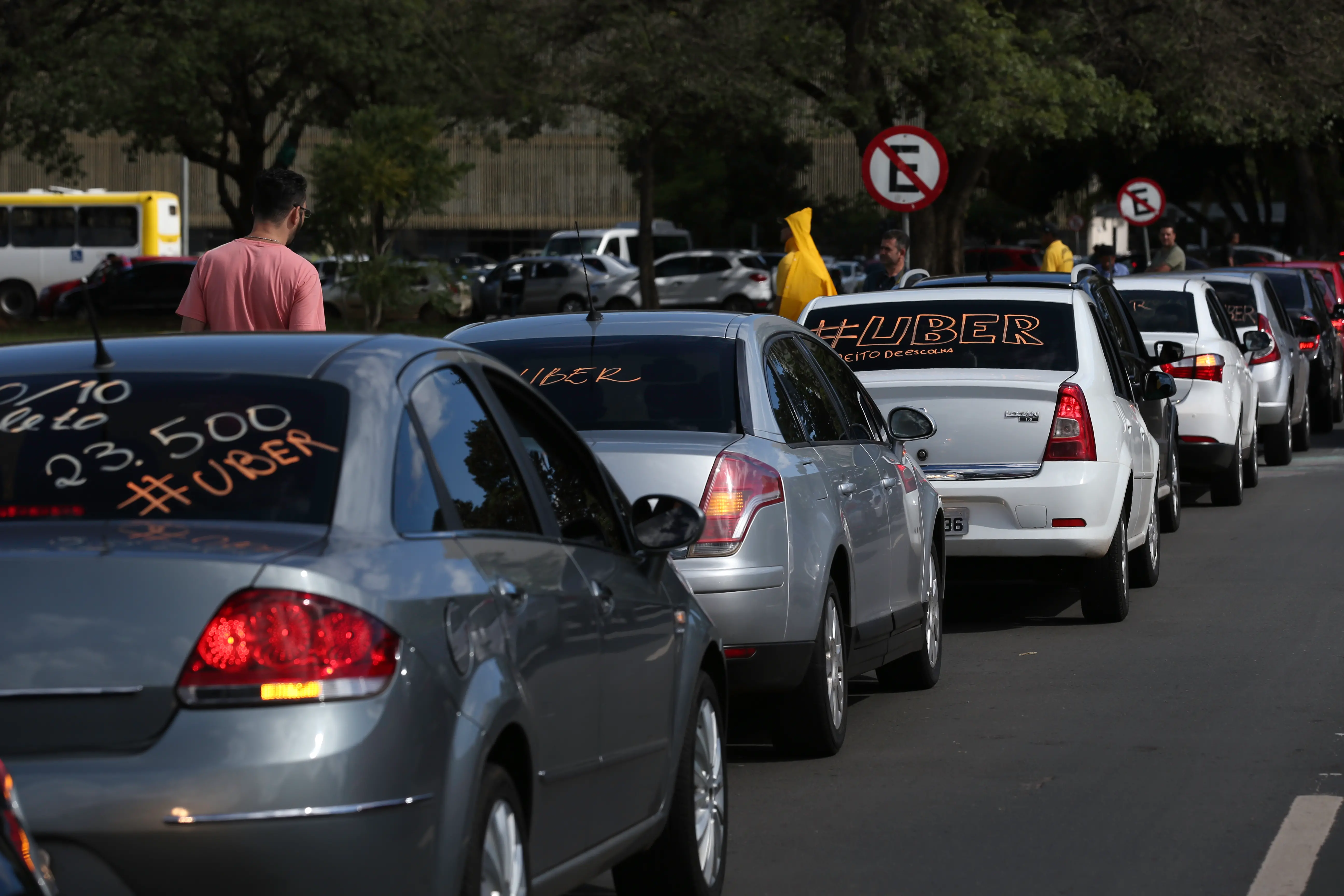 Imagem da notícia: Quarta Turma do TST diz que motorista de Uber não é funcionário da empresa