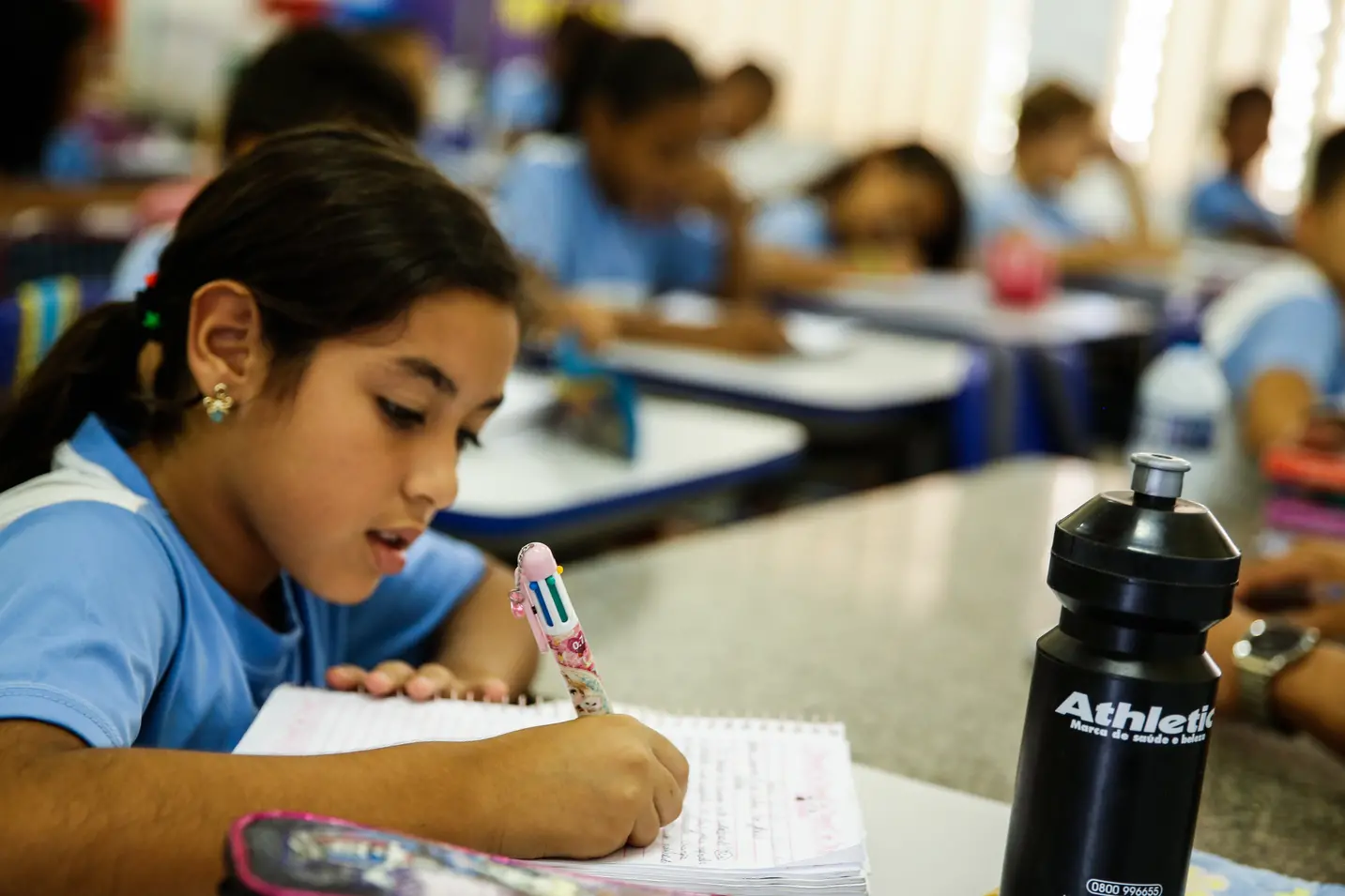 Imagem da notícia: Fortaleza reduz em 90,1% taxas de reprovação e abandono escolar