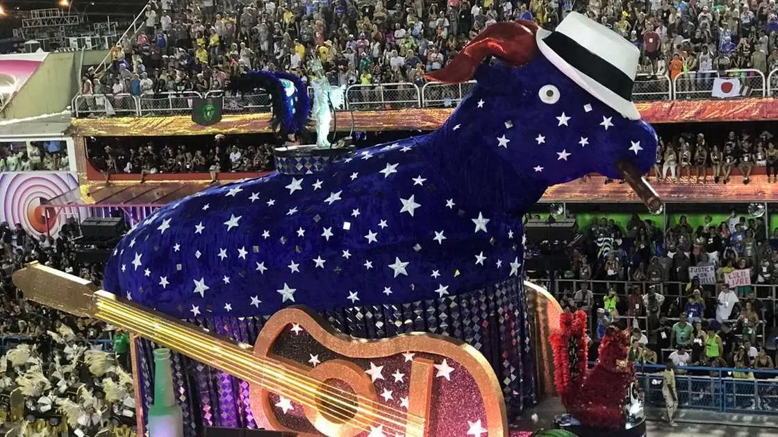 Imagem da notícia: Escolas de samba adiam desfiles do Carnaval 2021 no Rio de Janeiro