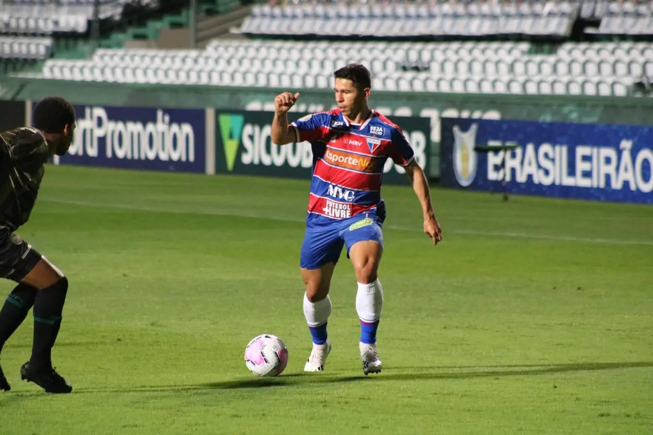 Imagem da notícia: Fortaleza complica jogo fácil e fica no empate