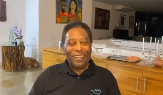 Imagem da notícia: Pelé agradece mensagens pelos seus 80 anos: 'Estou mais feliz do que nunca'