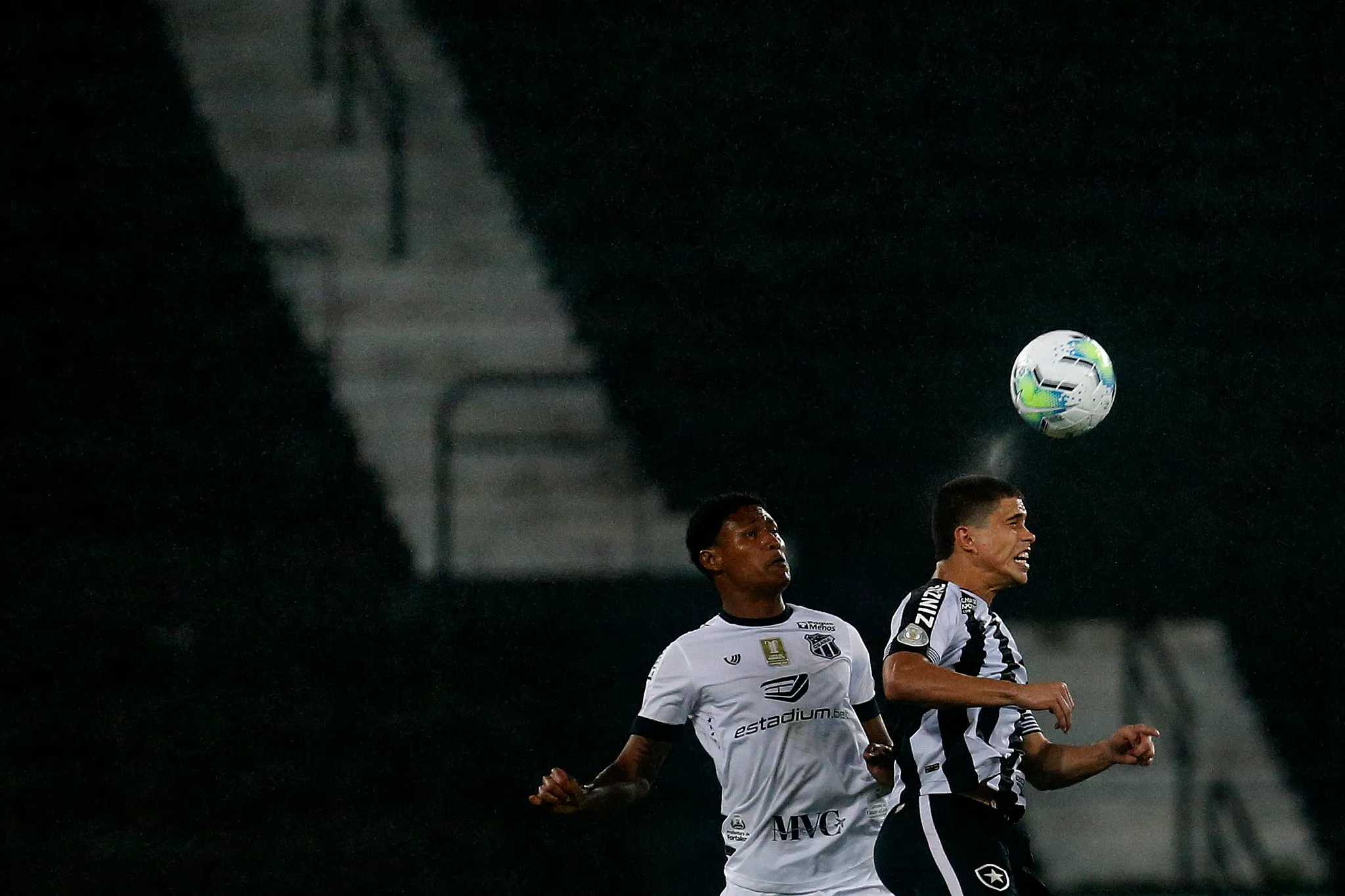 Ceará e Botafogo protagonizam partida movimentada no Rio de Janeiro