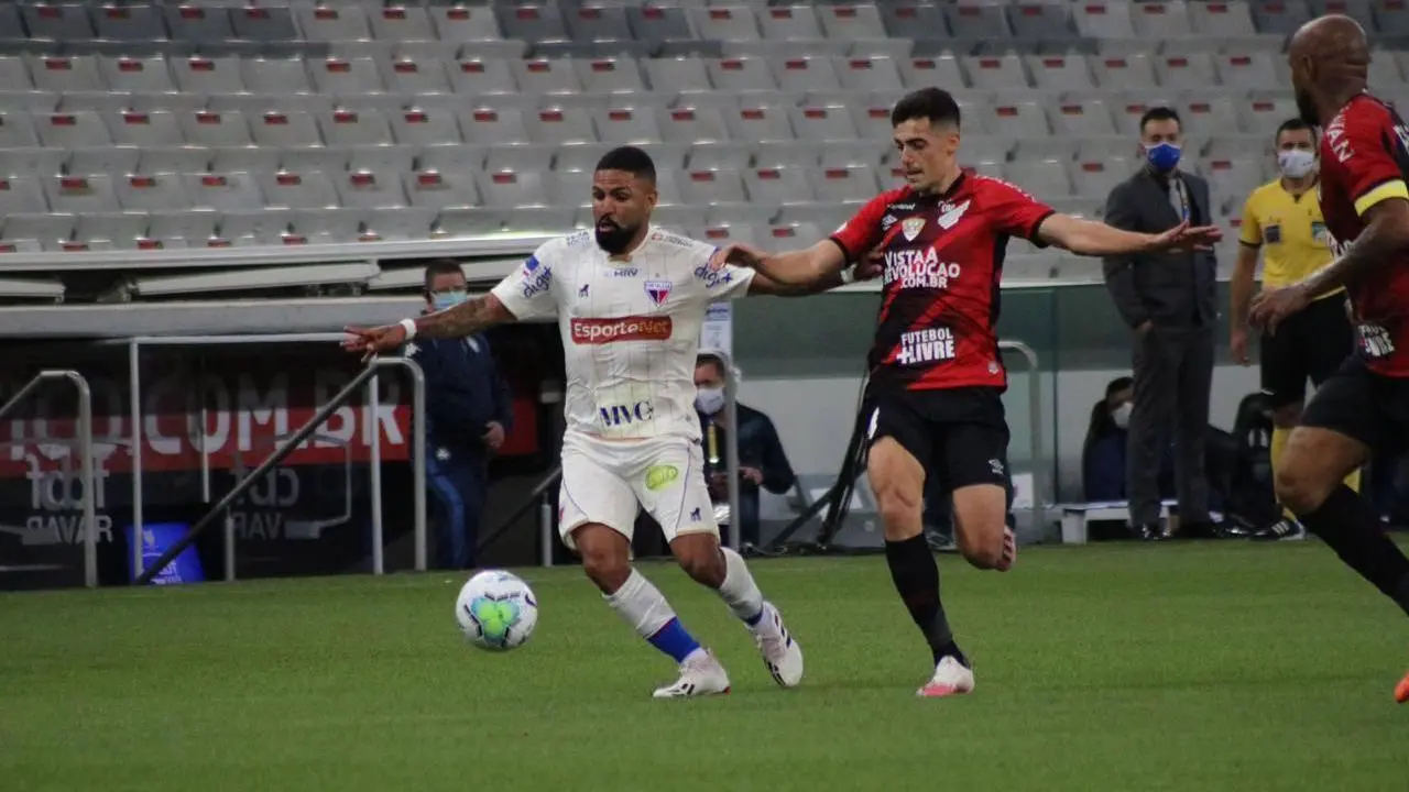 Imagem da notícia Fortaleza pede anulação do jogo contra Athletico-PR e tem reunião com Gaciba na próxima semana