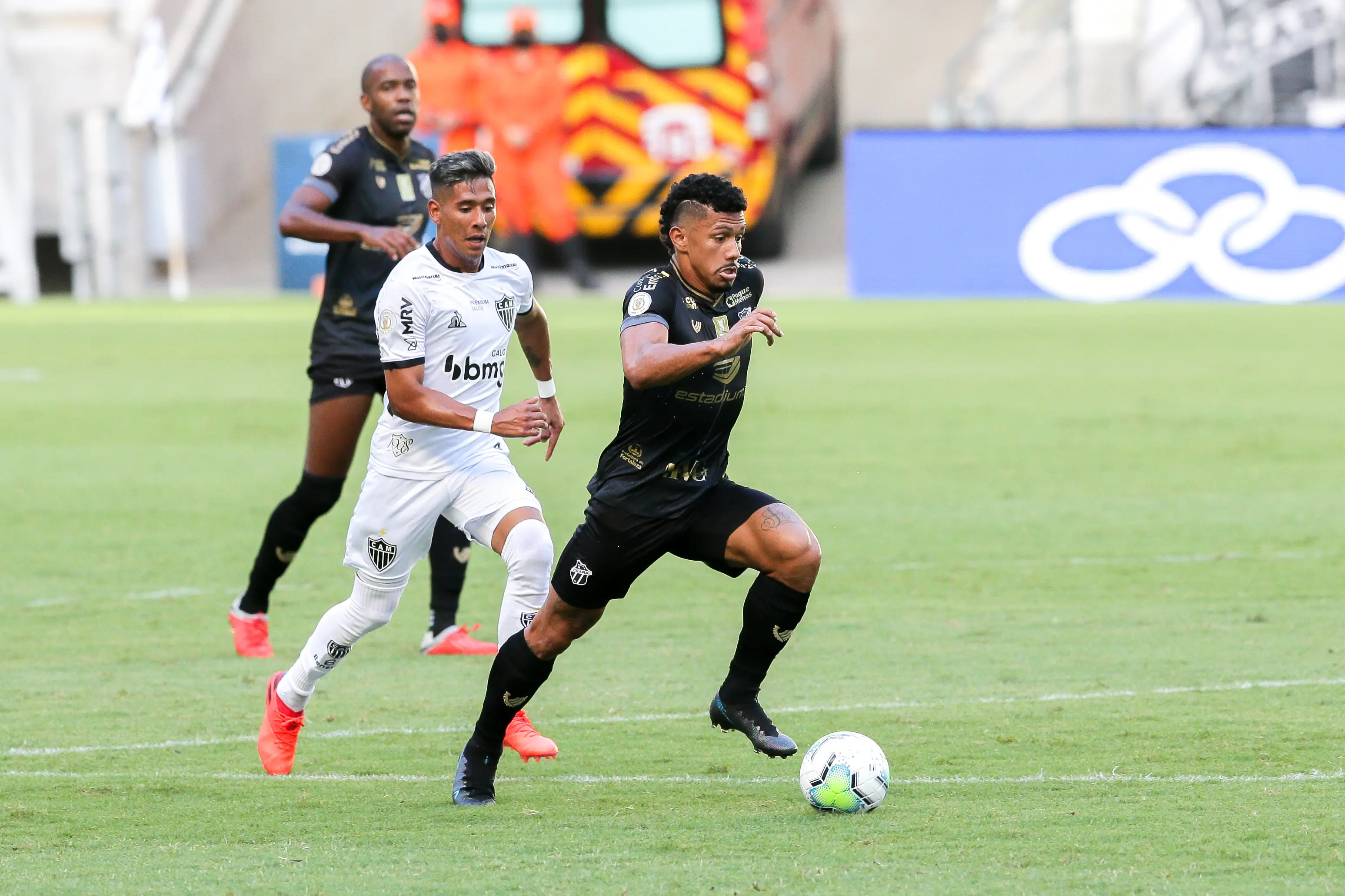 Imagem da notícia: Ceará deixa vitória escapar contra Atlético-MG na Arena Castelão