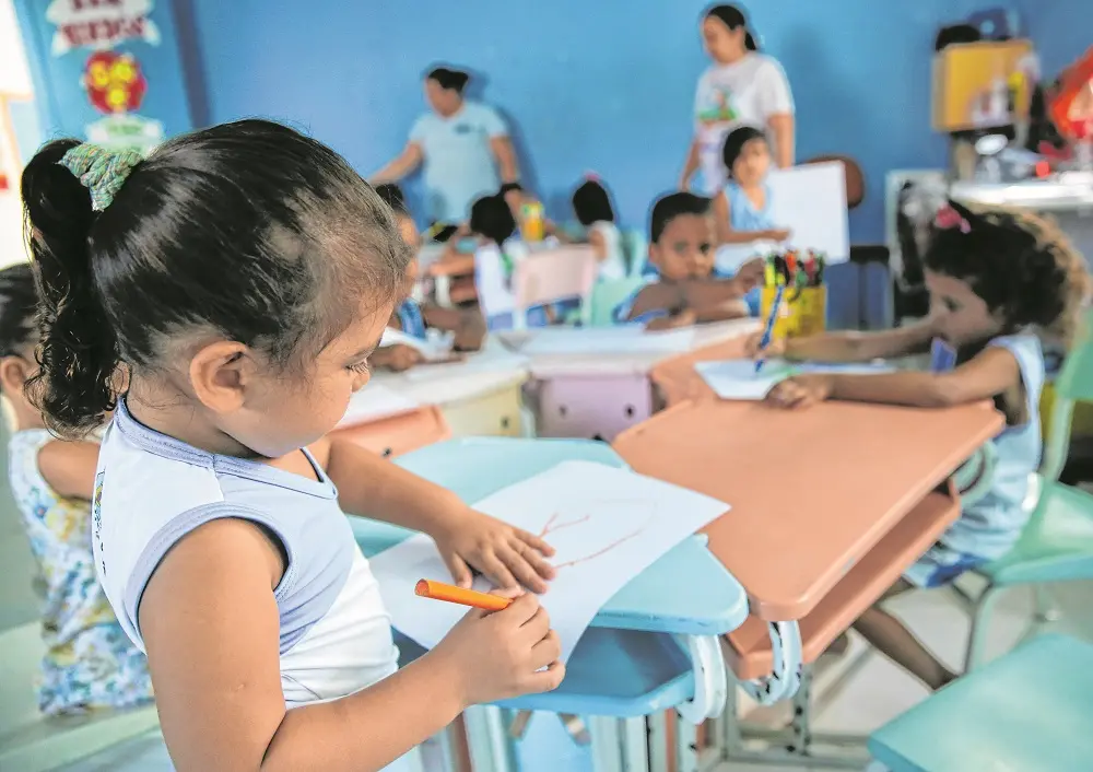 Imagem da notícia: Na educação, demanda para Sarto é ter ensino de qualidade na pandemia e aumento de vagas em creches