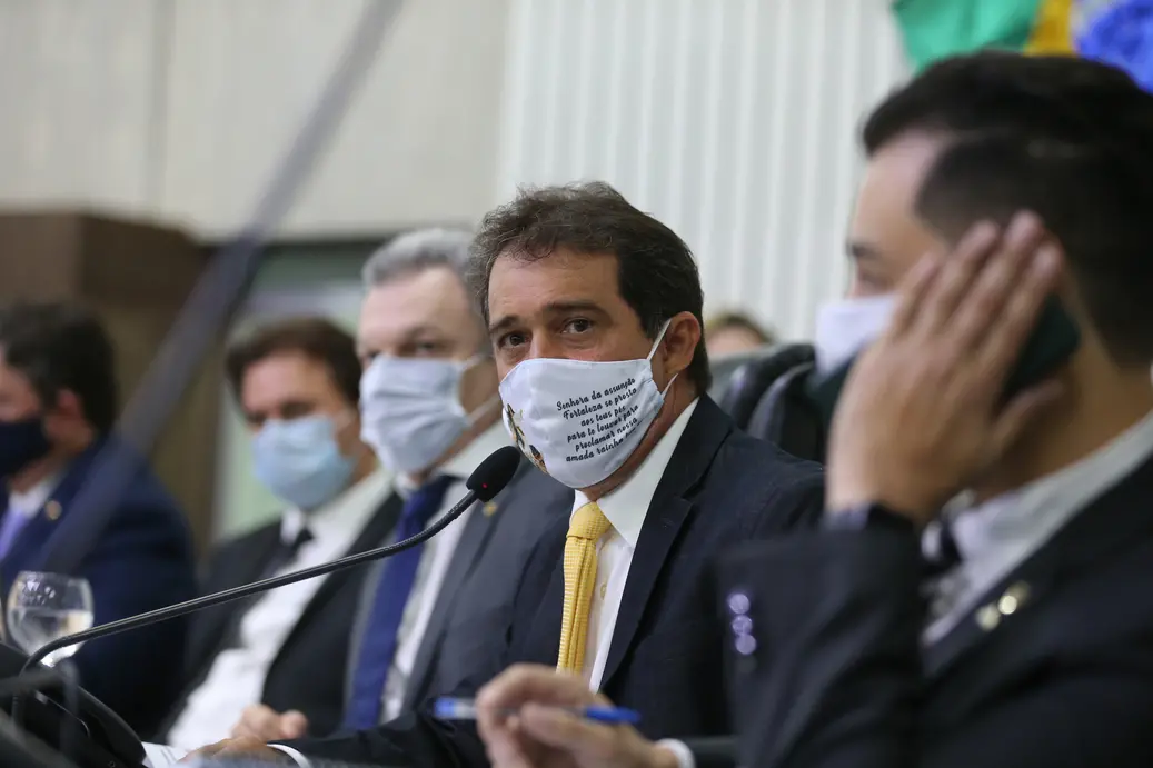 Imagem da notícia: O que a estadia de Evandro Leitão no Governo aponta sobre a sucessão estadual