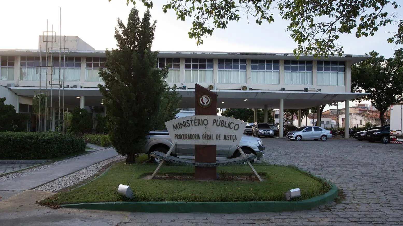 Imagem da notícia: Fraudes em candidaturas de mulheres no Ceará podem impactar 12 câmaras municipais
