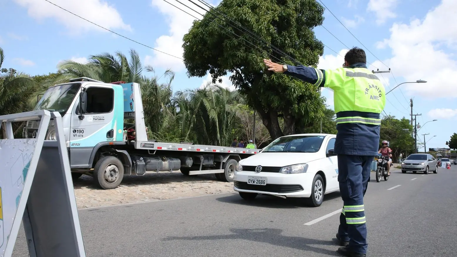 Imagem da notícia: Taxas e multas ficarão 24% mais caras no Ceará em 2021 após reajuste no Ufirce