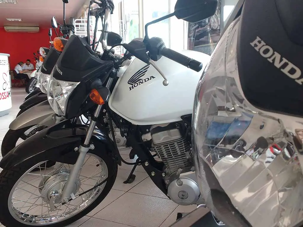 Imagem da notícia: Vendas de motos disparam quase cinco vezes no Ceará em abril; confira lista das mais vendidas