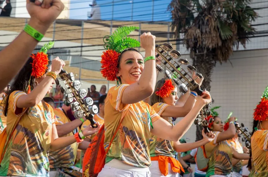 Registro do ensaio da bateria do Bloco Unidos da Cachorra no pré-carnaval de 2020