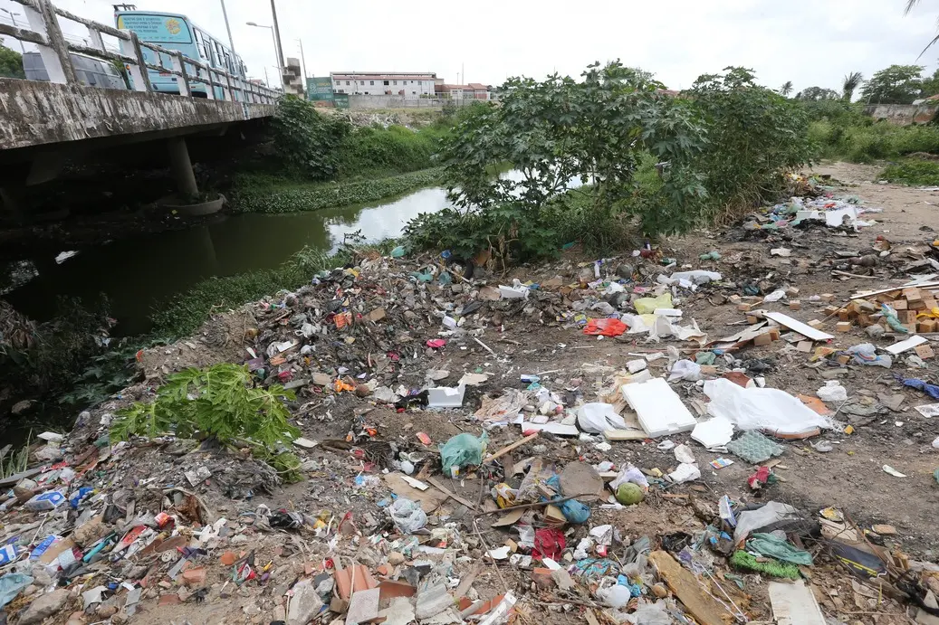 Imagem da notícia: Monitoramento de rios e lagoas não ocorre há nove meses