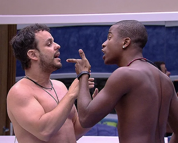 Luan acusou Adrilles de desmentir um boato que tinha feito antes
