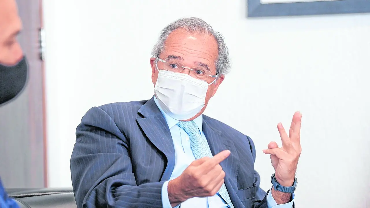 Imagem da notícia: Guedes monta operação 'apara arestas' para manter Brandão à frente do BB