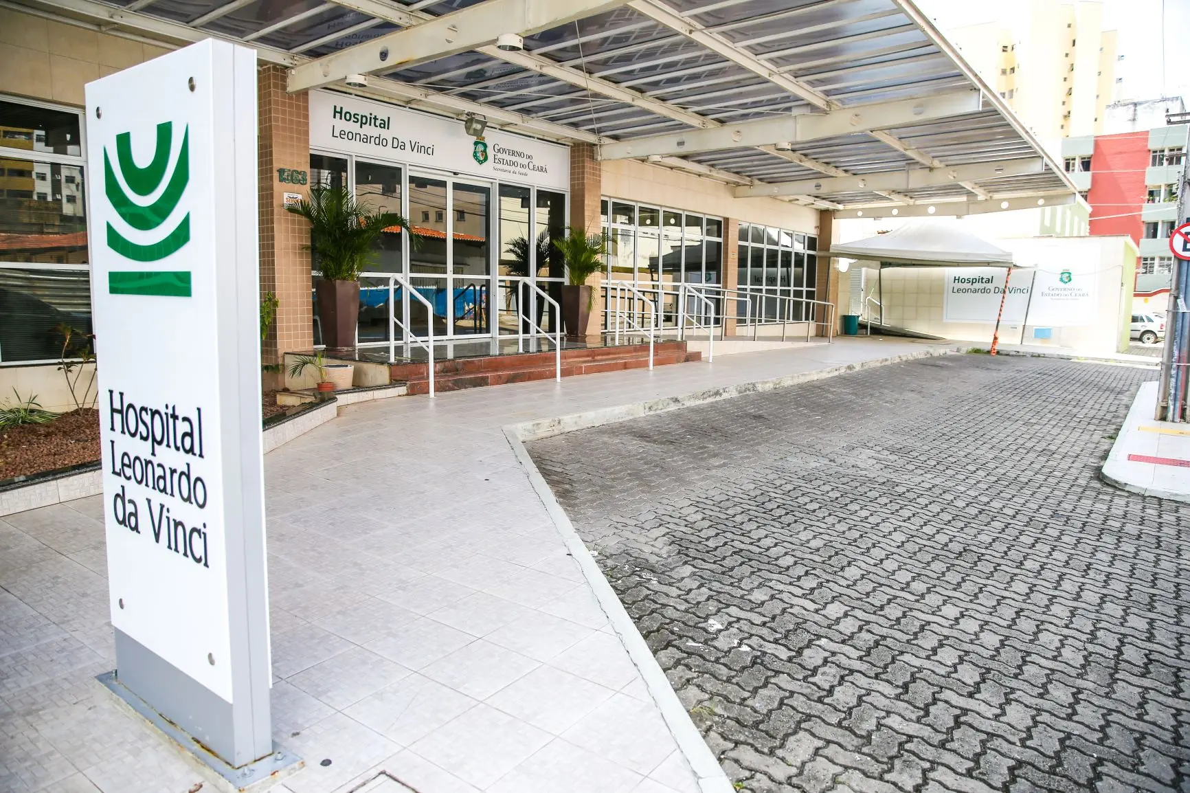 Imagem da notícia: 1ª dose da vacina no Ceará será aplicada no Hospital Leonardo da Vinci