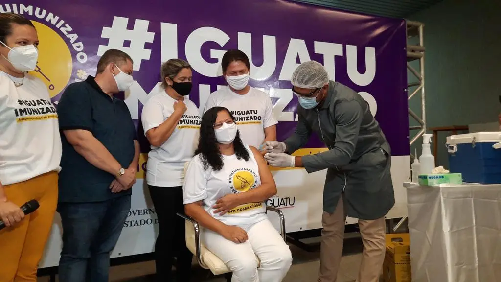 Imagem da notícia: Iguatu, Icó e Cedro iniciam vacinação contra Covid-19 